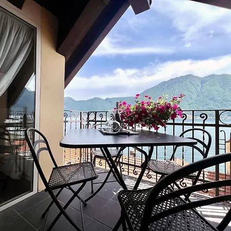 La Loggia Del *